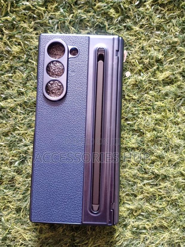 Z Fold 7 , 6, 5 Cases With Pen · Photo 1