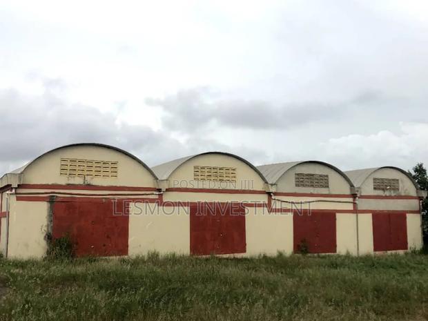 Warehouse Measuring 10000sqm for Rent in Tema Industrial Area $5 Per · Photo 2