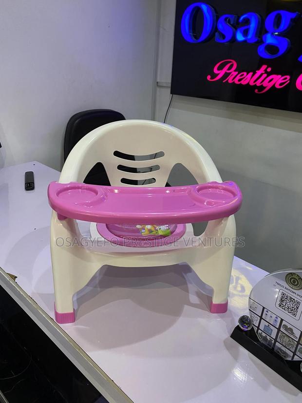 Kids Dinner Chair Table · Photo 4