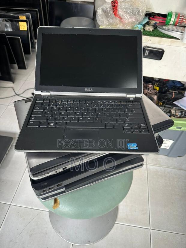 Laptop Dell Latitude 6430u 8GB Intel Core I5 HDD 500GB · Photo 4