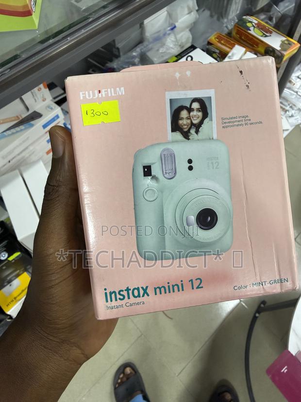 Instax Mini 12 · Photo 1