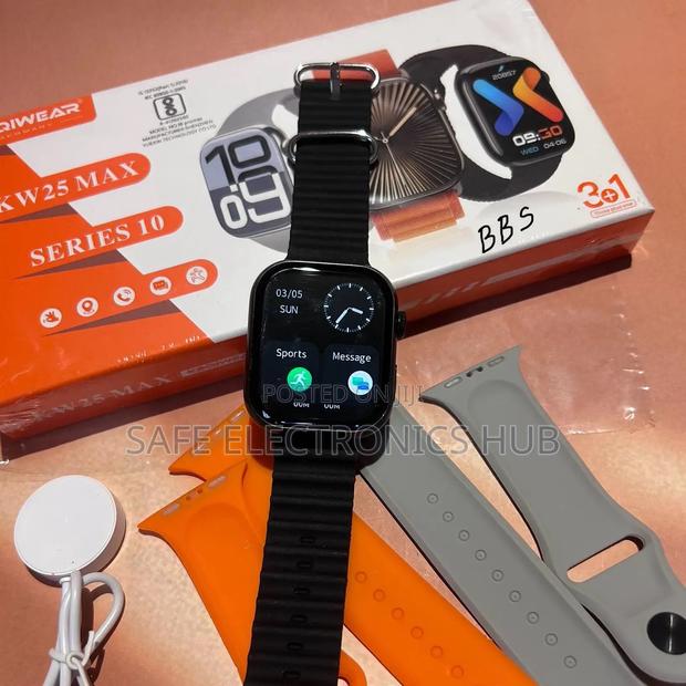 S10 Max Smart Watch With 4 Straps · Photo 2