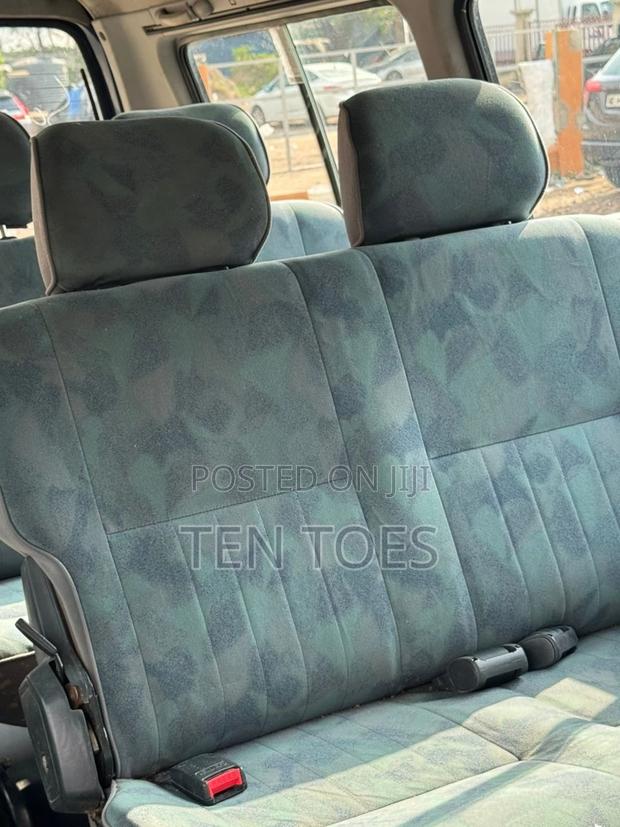 Hyundai H-100 2004 Blue · Photo 7