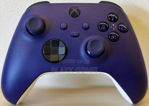 Xbox Series X/S Astral Purple Controller · Photo 1