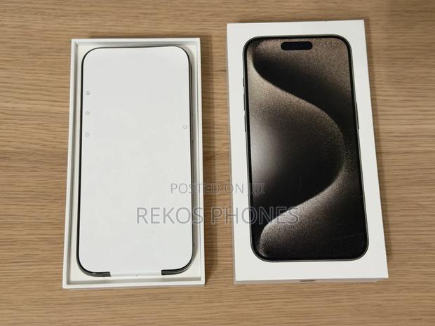 New Apple iPhone 15 Pro 256 GB Gray · Photo 4