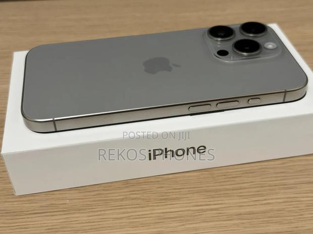 New Apple iPhone 15 Pro 256 GB Gray · Photo 6