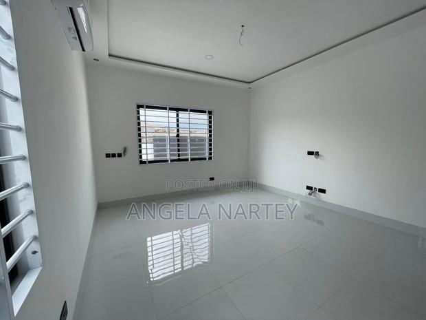 3bdrm House in Sakumono Estates, Lashibi for sale · Photo 8