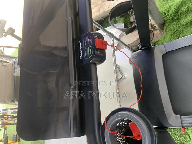Treadmill 140kg Digital Led Screen Uk · Photo 4