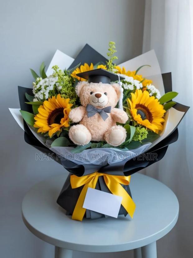 Flower Bouquet for Graduation · Photo 5