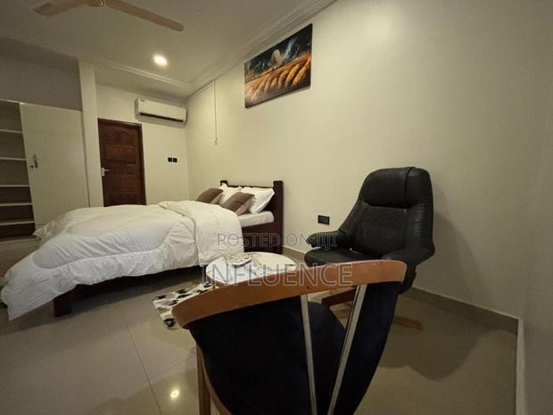 Furnished 1bdrm Apartment in East Legon for rent · Photo 2