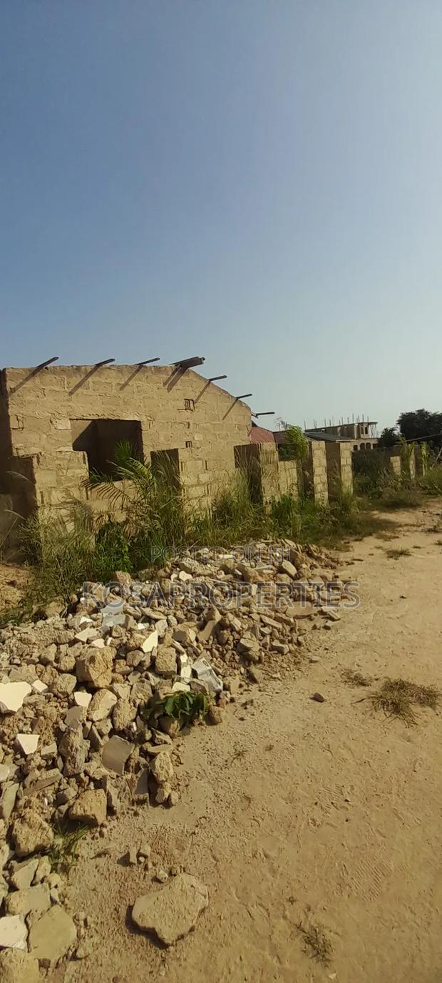 Uncompleted at Kasoa · Photo 4