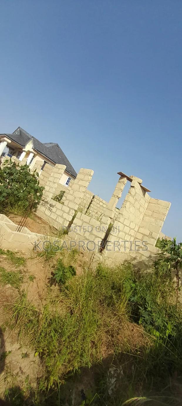 Uncompleted at Kasoa · Photo 8