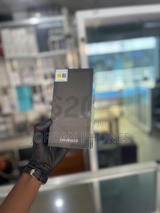 New Samsung Galaxy S20 Ultra 5G 128 GB Gray · Photo 1