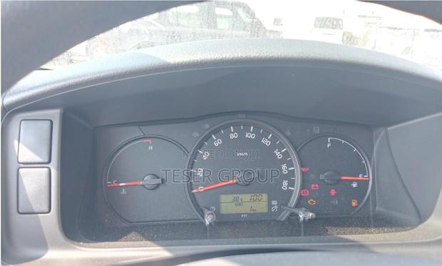 New Toyota HiAce 2025 White · Photo 7