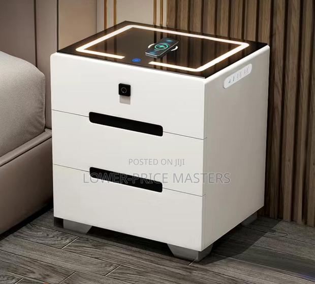Electronic Side Table (With Speakers) · Photo 1