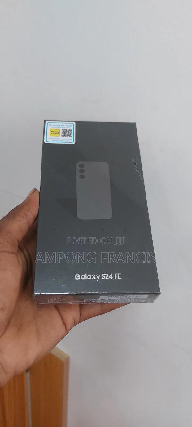 New Samsung Galaxy S24 FE 128 GB · Photo 2