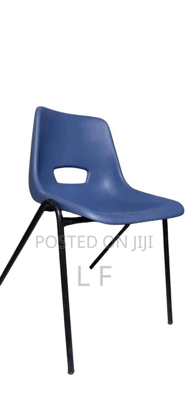 50 Heavy-Duty Uk Metal Chairs for Sale – Church, School Event Chairs · Photo 1