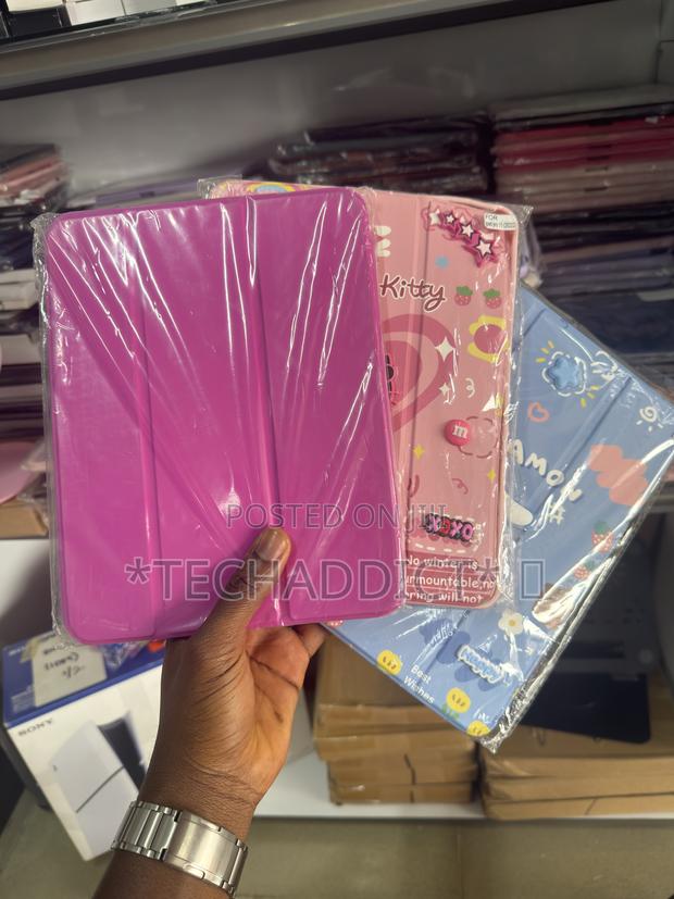 iPad Cases · Photo 2