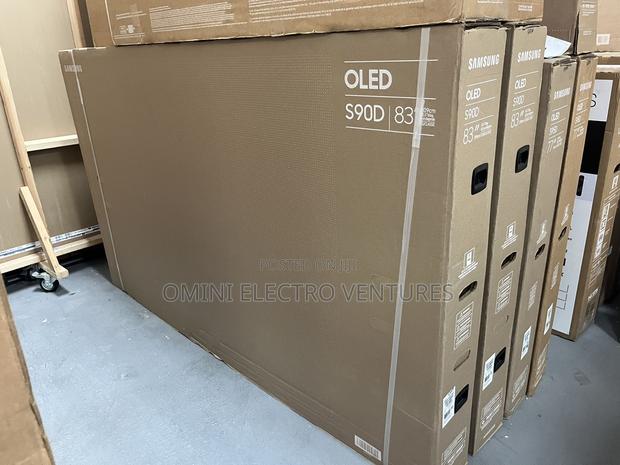 Brand New Samsung 83” Oled · Photo 2