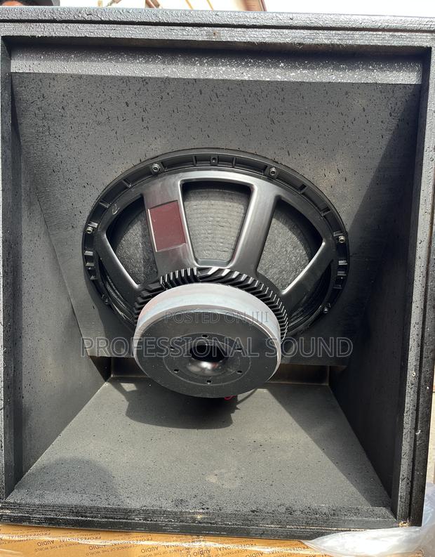 Electro-Voice (Ev) Professional Audio Single Bass Speaker · Photo 1