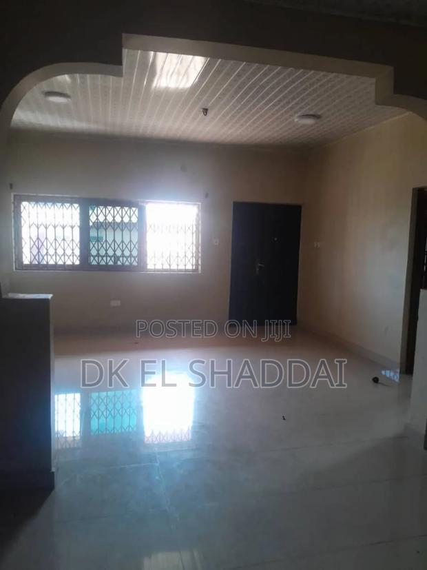 2bdrm Apartment in Pokuase for rent · Photo 5