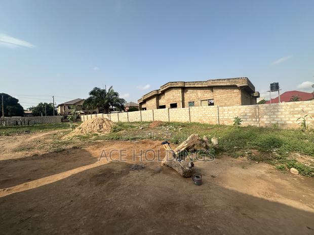 Land for Sale · Photo 3