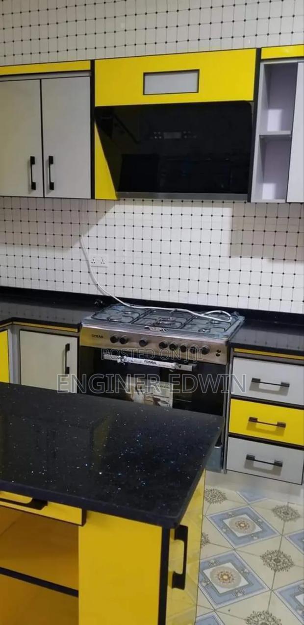 6bdrm House in Adjen Kotoku, Accra Metropolitan for sale · Photo 3