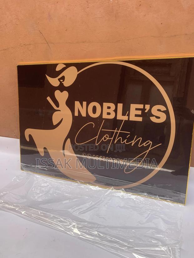 Signage 24 X 36inches Wood · Photo 3
