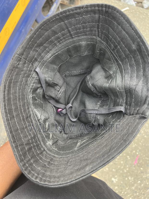 Black Bucket Hat · Photo 5