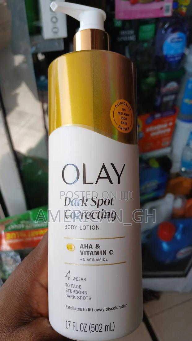 Olay Vitamin C Body Lotion, 502ml (New Improved) · Photo 1