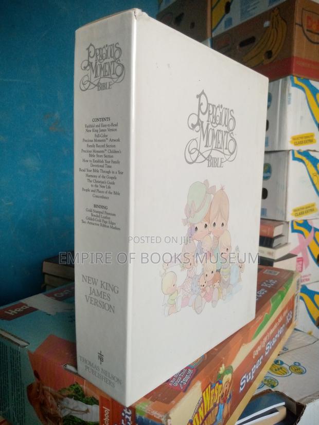 Nelson NKJV Precious Moments Bible Family Edition · Photo 1