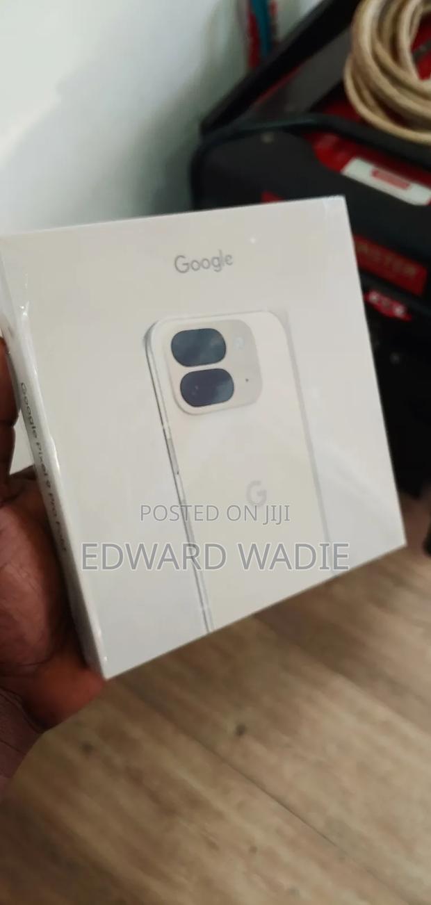 New Google Pixel 9 Pro Fold 256 GB Rose Gold · Photo 3