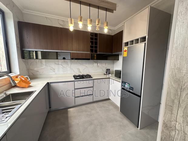 Furnished 2bdrm Apartment in Adenta for rent · Photo 8