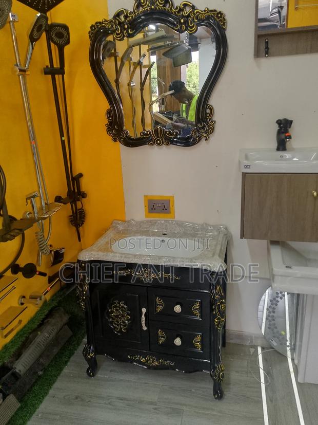 Antique Cabinet Basin 18005 · Photo 3