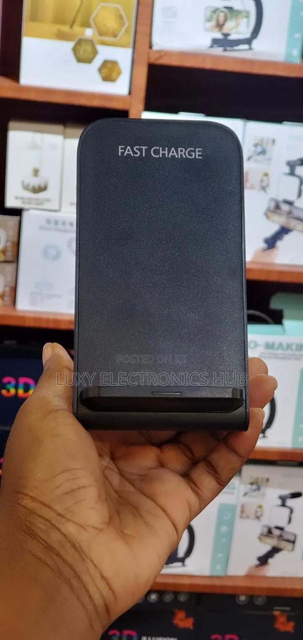 Phone Stand With Wireless Charger · Photo 3