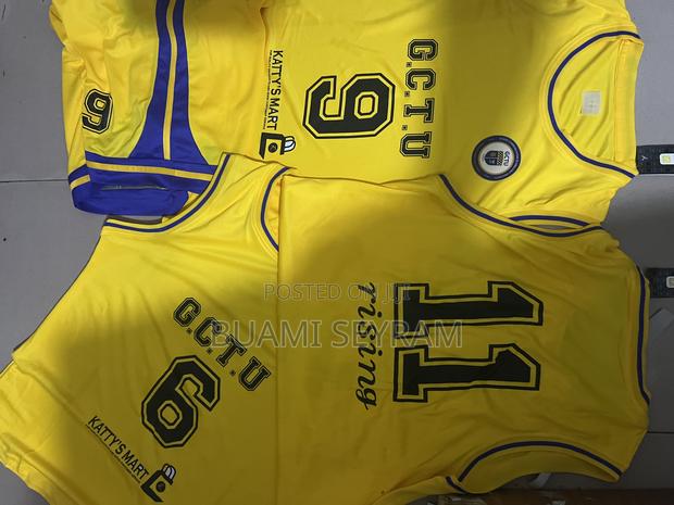 Customized Basketball Jerseys · Photo 1