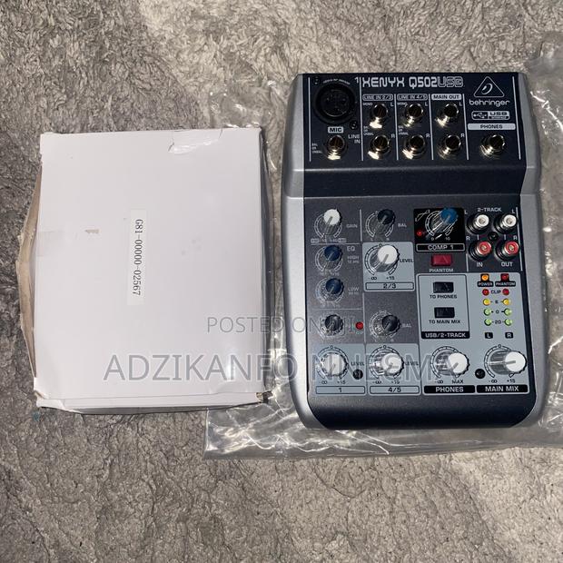 Behringer Xenyx Q502usb · Photo 2
