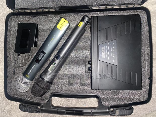 Prosoundtwin VHF Wireless Microphone System · Photo 1