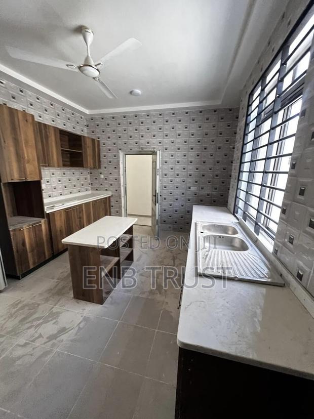 4bdrm Duplex in Acp Estate, Ga East Municipal for rent · Photo 6