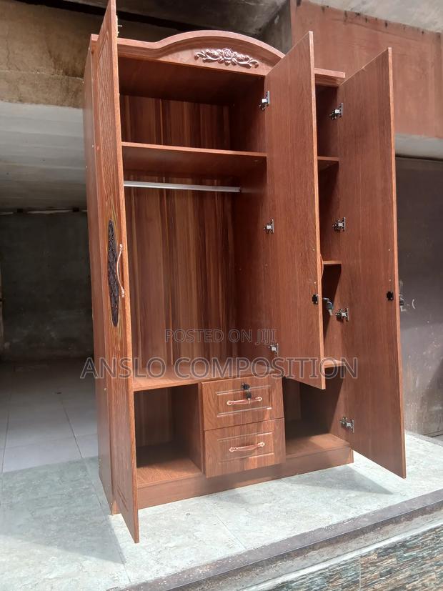 Quality Storable Wardrobe · Photo 1