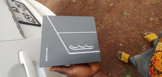 New Samsung Galaxy Z Fold7 256 GB Black · Photo 4