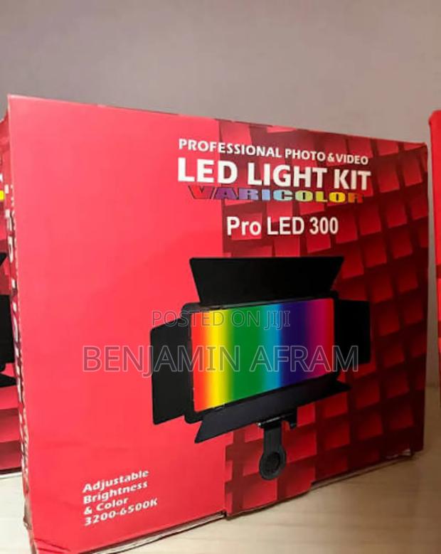 Pro Led Varicolor Content Creating Video Light · Photo 2
