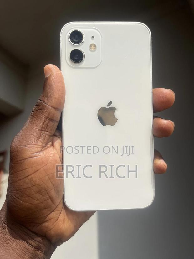 Apple iPhone 12 128 GB White · Photo 1