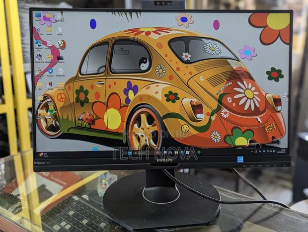 Philips 241b7q 24" Ips FHD 1080p Monitor - Hdmi Display Usb-C Webcam · Photo 1