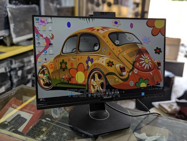 Philips 241b7q 24" Ips FHD 1080p Monitor - Hdmi Display Usb-C Webcam · Photo 2