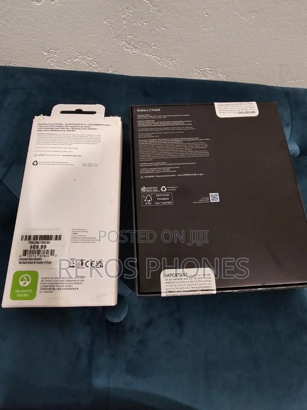 New Samsung Galaxy Z Fold4 512 GB · Photo 2