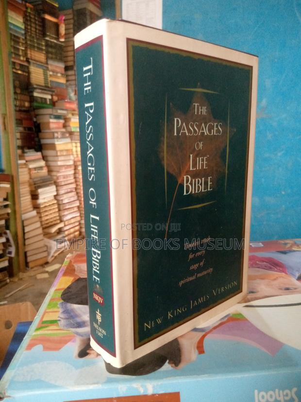 Passages of Life Bible: New King James Version Hardcover · Photo 1