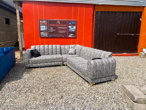 Luxury Corner Sofa Set · Photo 3
