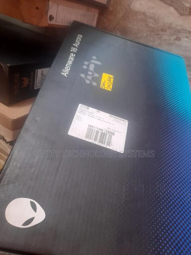 New Laptop Dell Alienware 16 Aurora 32GB Intel Core 7 SSD 1T · Photo 3