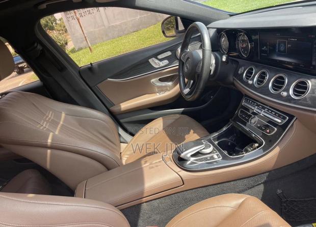 Mercedes-Benz E300 2017 Pearl · Photo 6